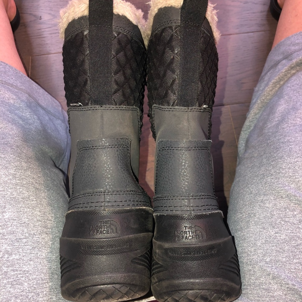 EUC The North Face Waterproof Women’s Boots Sz 5 - Picture 6 of 14